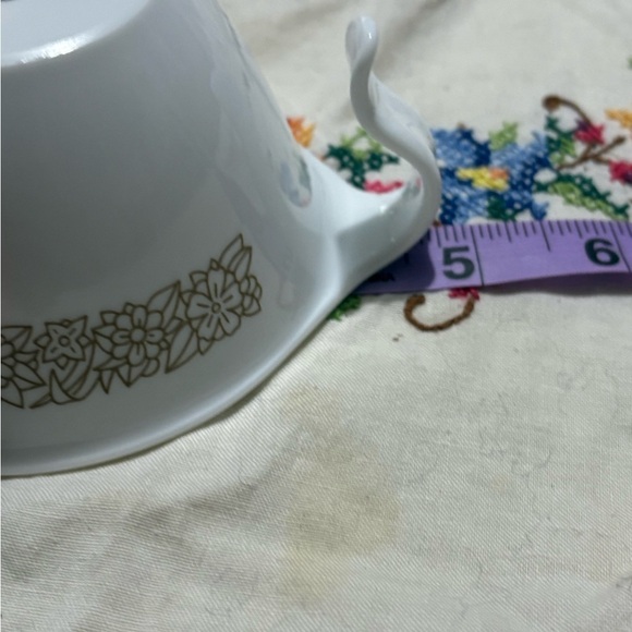 Vintage Corelle White and Brown Floral Mug - Picture 6 of 6